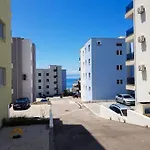 Ella's Apartmán *