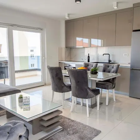 Ella's Apartment Makarska